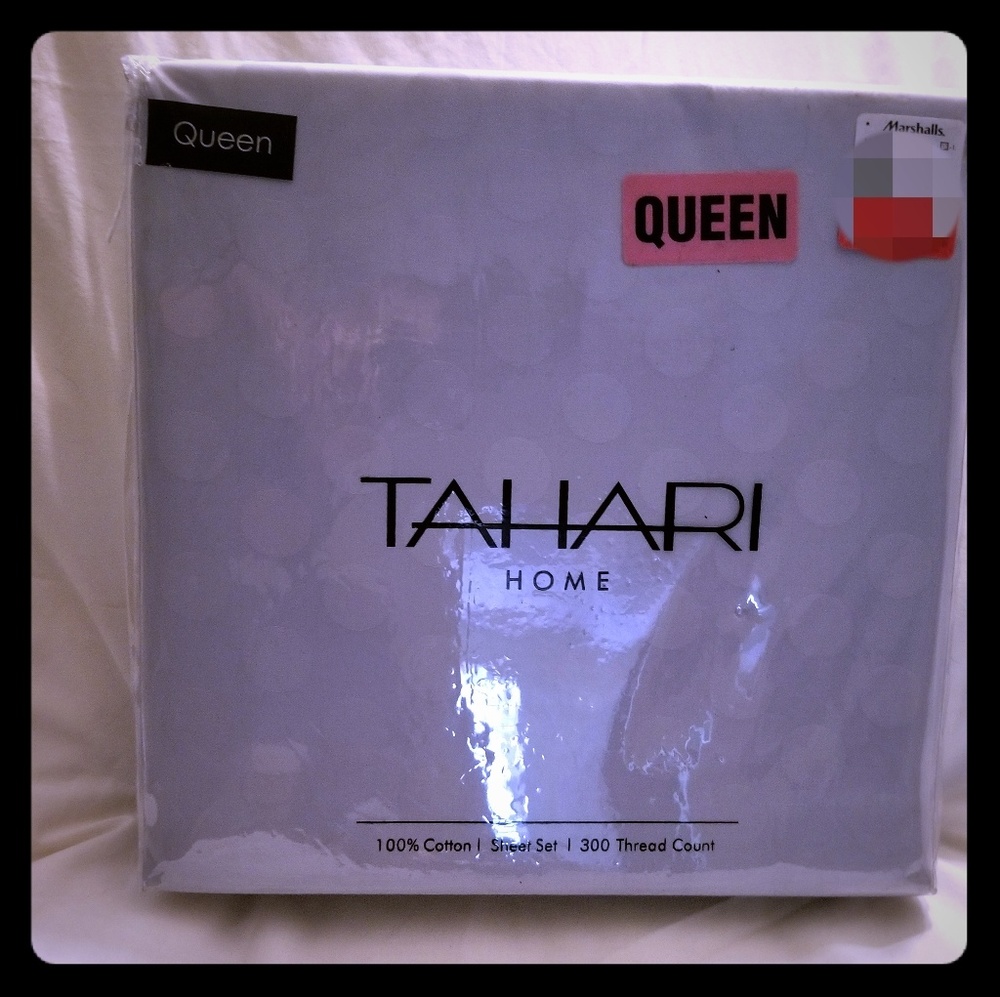 TAHARI duvet set